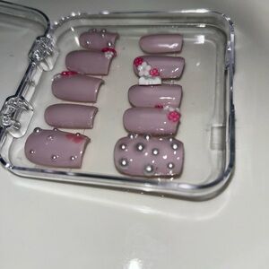 Elegant Pink Nail Set